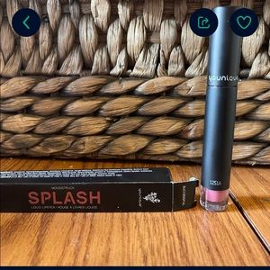 Younique Moonstruck  SPLASH liquid lipstick in Successful